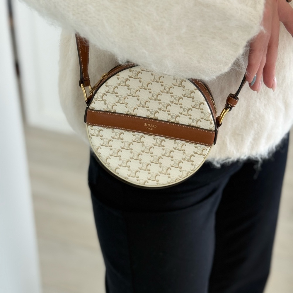CELINE GHW Triomphe Round Shoulder Bag PVC Coated Canvas White. - Picture 8 of 15